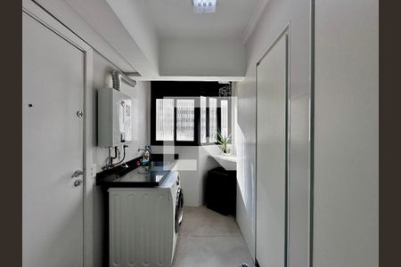 Apartamento à venda com 110m², 3 quartos e 2 vagas Apartamento à venda com 110m², 3 quartos e 2 vagasÁrea de Serviço