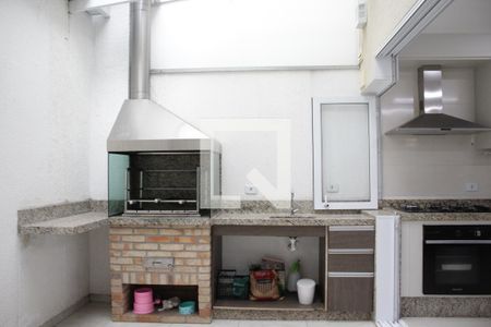 Casa de condomínio à venda com 174m², 3 quartos e 4 vagasÁrea comum - Churrasqueira