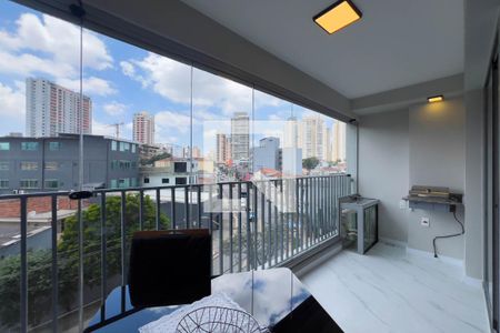 Varanda de kitnet/studio para alugar com 1 quarto, 37m² em Vila Firmiano Pinto, São Paulo