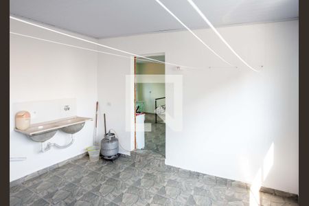 Casa para alugar com 130m², 2 quartos e 1 vagaÁrea de Serviço