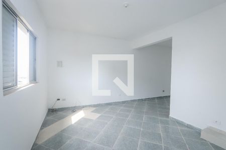 Sala/Quarto de casa para alugar com 1 quarto, 30m² em Vila Clara, São Paulo