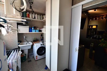 Apartamento à venda com 115m², 2 quartos e sem vagaÁrea de Serviço