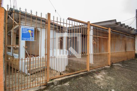 Casa à venda com 60m², 1 quarto e 1 vaga Casa à venda com 60m², 1 quarto e 1 vagaFachada