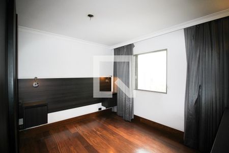 Suíte  de apartamento à venda com 2 quartos, 104m² em Vila Olímpia, São Paulo