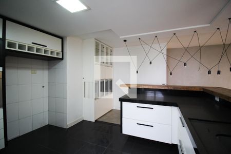 Apartamento à venda com 104m², 2 quartos e 1 vagaCozinha