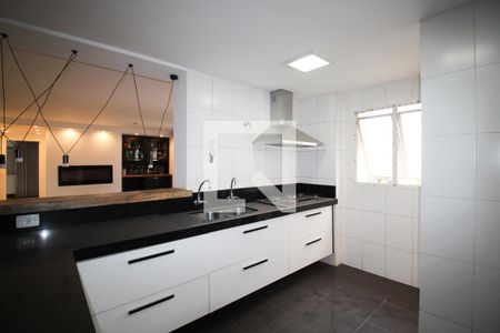 Apartamento à venda com 104m², 2 quartos e 1 vagaCozinha