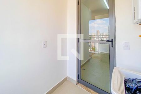 Apartamento para alugar com 76m², 3 quartos e 1 vagaÁrea de Serviço