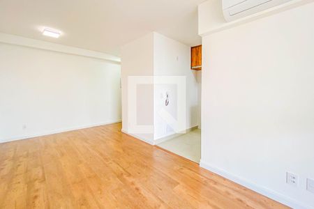 Sala de apartamento para alugar com 3 quartos, 76m² em Chácara Santo Antônio (zona Sul), São Paulo