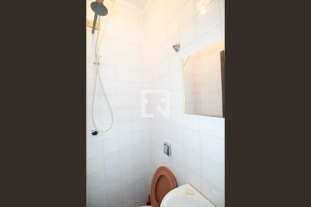 Casa à venda com 160m², 3 quartos e 2 vagasBanheiro da Área de Serviço