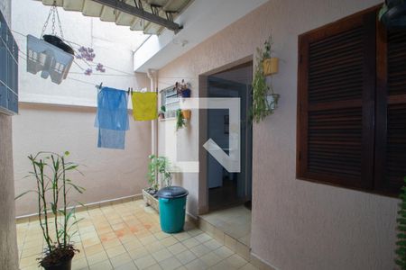 Casa à venda com 160m², 3 quartos e 2 vagasÁrea de Serviço