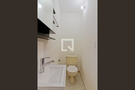 Studio para alugar com 13m², 1 quarto e sem vaga Studio para alugar com 13m², 1 quarto e sem vagaBanheiro