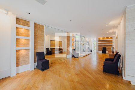 Sala de casa à venda com 7 quartos, 900m² em Boaçava, São Paulo