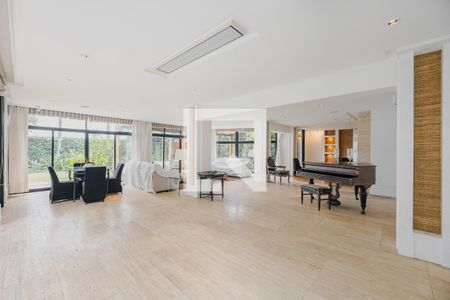 Sala de casa à venda com 7 quartos, 900m² em Boaçava, São Paulo