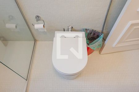 Casa à venda com 900m², 7 quartos e 8 vagasBanheiro 1