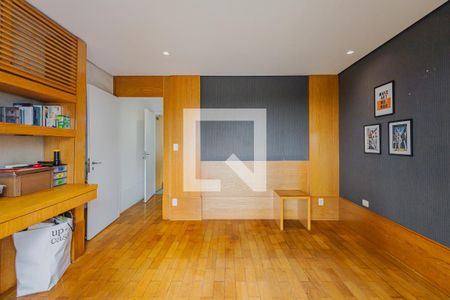 Casa à venda com 900m², 7 quartos e 8 vagasSuíte 4