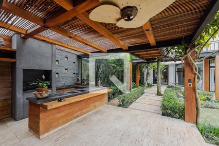 Casa à venda com 900m², 7 quartos e 8 vagasChurrasqueira