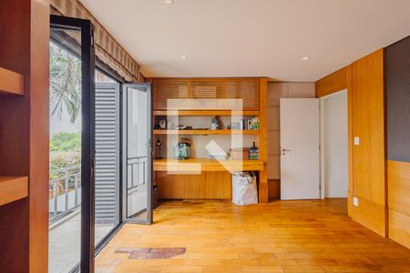 Casa à venda com 900m², 7 quartos e 8 vagasSuíte 4