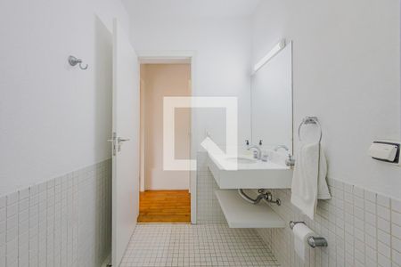 Casa à venda com 900m², 7 quartos e 8 vagasBanheiro 2