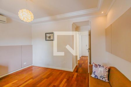 Casa à venda com 900m², 7 quartos e 8 vagasQuarto 2