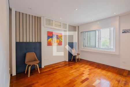 Casa à venda com 900m², 7 quartos e 8 vagasSuíte 1