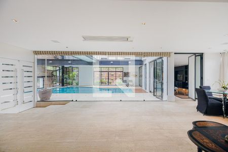 Sala de casa à venda com 7 quartos, 900m² em Boaçava, São Paulo