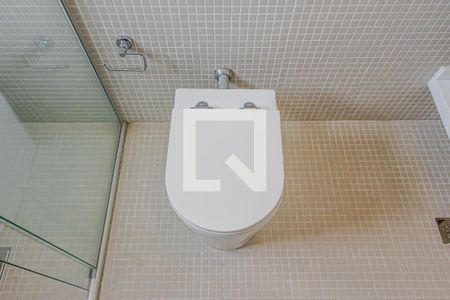 Casa à venda com 900m², 7 quartos e 8 vagasBanheiro da Suíte 1