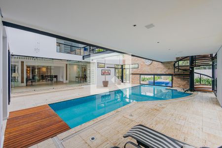 Casa à venda com 900m², 7 quartos e 8 vagasPiscina