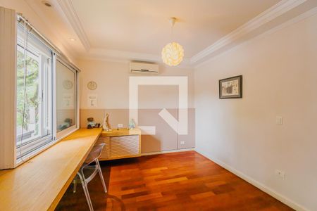 Casa à venda com 900m², 7 quartos e 8 vagasQuarto 2