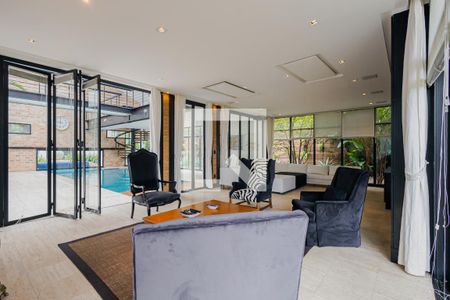 Sala de TV de casa à venda com 7 quartos, 900m² em Boaçava, São Paulo