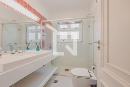 Casa à venda com 900m², 7 quartos e 8 vagasBanheiro 1