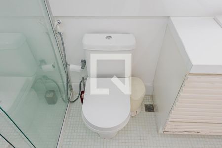 Casa à venda com 900m², 7 quartos e 8 vagasBanheiro da Suíte 4