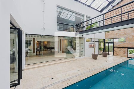 Casa à venda com 900m², 7 quartos e 8 vagasPiscina