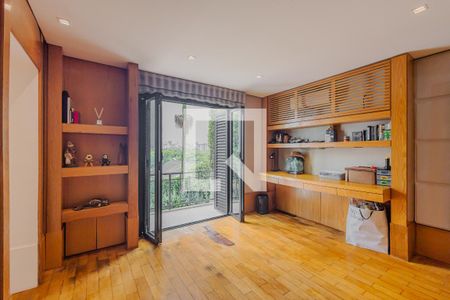 Casa à venda com 900m², 7 quartos e 8 vagasSuíte 4