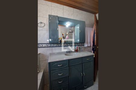 Casa à venda com 300m², 4 quartos e 5 vagasBanheiro da Suíte