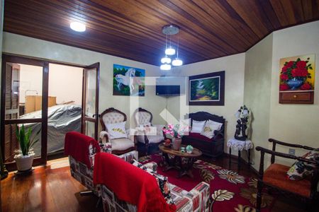 Casa à venda com 300m², 4 quartos e 5 vagasSala 2