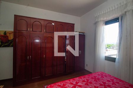 Casa à venda com 300m², 4 quartos e 5 vagasquarto 2