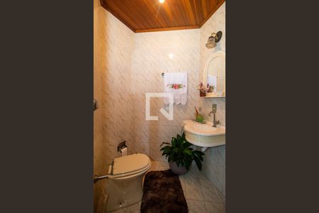 Casa à venda com 300m², 4 quartos e 5 vagasBanheiro