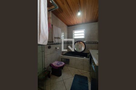 Casa à venda com 300m², 4 quartos e 5 vagasBanheiro da Suíte