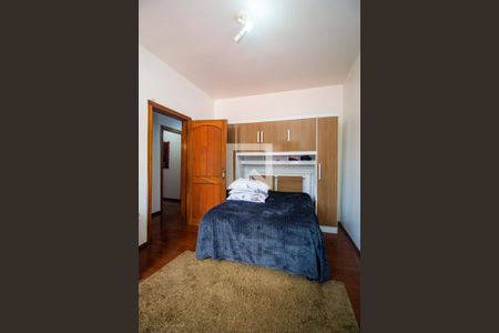 Casa à venda com 300m², 4 quartos e 5 vagasquarto 3