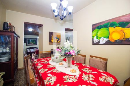 Casa à venda com 300m², 4 quartos e 5 vagasSala 3