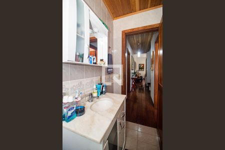 Casa à venda com 300m², 4 quartos e 5 vagasBanheiro 4