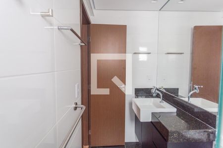 Apartamento para alugar com 65m², 2 quartos e 2 vagasBanheiro da Suíte 1