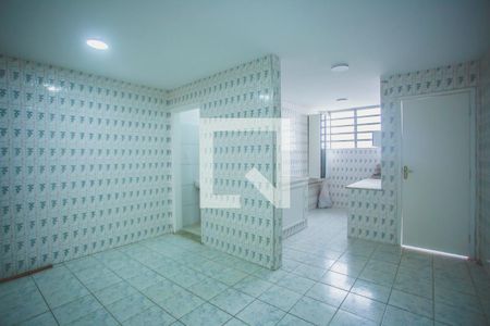 Casa para alugar com 216m², 3 quartos e 3 vagas Casa para alugar com 216m², 3 quartos e 3 vagasCozinha