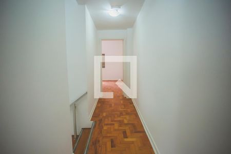 Corredor - Quartos de casa para alugar com 3 quartos, 216m² em Mirandópolis, São Paulo