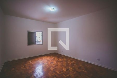 Casa para alugar com 216m², 3 quartos e 3 vagas Casa para alugar com 216m², 3 quartos e 3 vagasQuarto 2