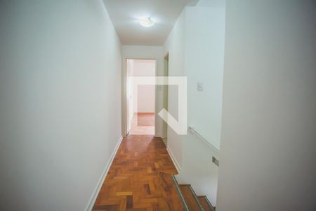 Corredor - Quartos de casa para alugar com 3 quartos, 216m² em Mirandópolis, São Paulo