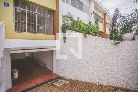 Casa para alugar com 216m², 3 quartos e 3 vagas Casa para alugar com 216m², 3 quartos e 3 vagasGaragem