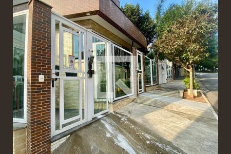 Apartamento à venda com 154m², 3 quartos e 3 vagas Apartamento à venda com 154m², 3 quartos e 3 vagasFachada