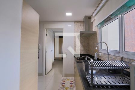 Apartamento à venda com 154m², 3 quartos e 3 vagas Apartamento à venda com 154m², 3 quartos e 3 vagasCozinha