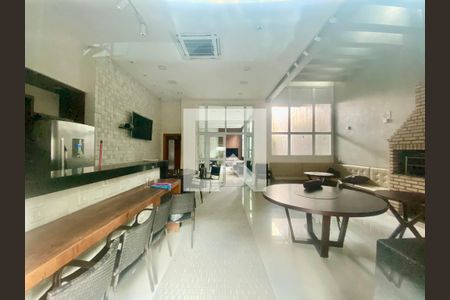 Apartamento à venda com 154m², 3 quartos e 3 vagas Apartamento à venda com 154m², 3 quartos e 3 vagasEspaço Gourmet